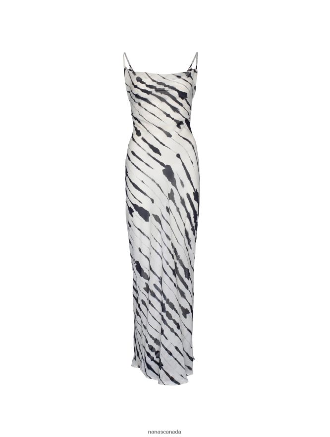 Nana's Canada Black & White Costella Beach V06HD2172